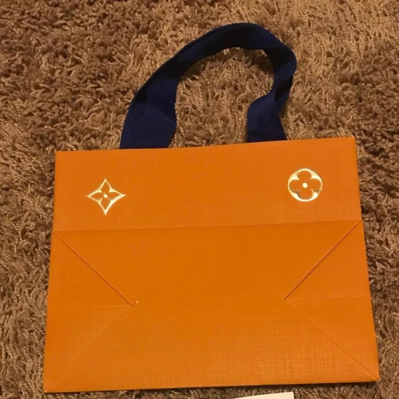 Louis Vuttion Gift Bags (x50) - Picture 3 of 3